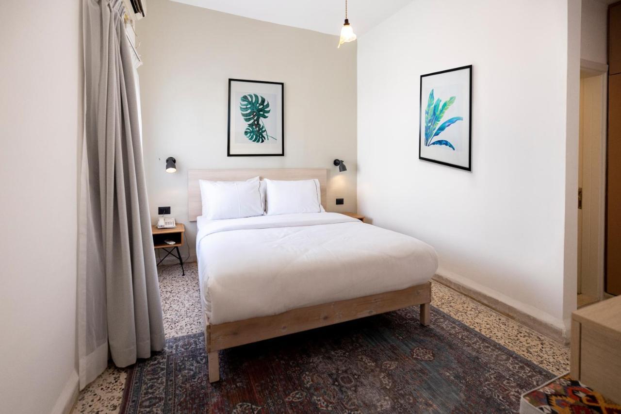 Julia'S Hotel Suites Аман Екстериор снимка